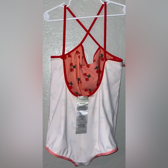GUCCI GIRLS PINK/RED CHERRIES SWIMSUIT/BATHING SUIT SIZE 10 NEW W/SMALL STAIN - Picture 9 of 9